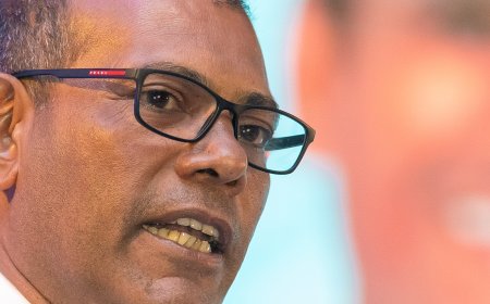 ރައީސް ބޭނުންވީމާ ފަނޑިޔާރުން ބަދަލު ނުކުރެވޭ ގޮތަށް ނިޒާމު ބަދަލުކުރަން ޖެހޭ: ނަޝީދު