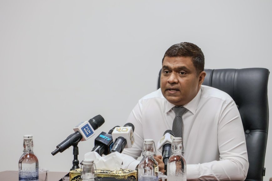 މިނިސްޓަރު އަމީނަށް އިތުބާރު ނެތް ކަމަށް މަޖިލީހުން ފާހެއް ނުވި