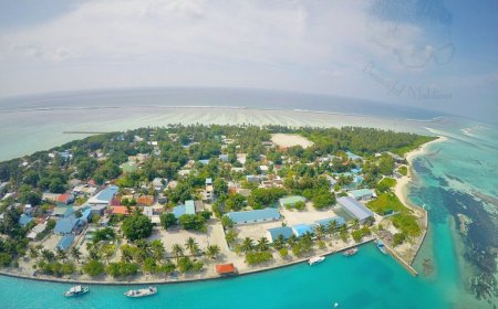 ފެންފުށި ކައިރިން ދެ ޑިންގީ ޖެހި ނުރައްކާތެރި އެކްސިޑެންޓެއް ހިނގައިފި