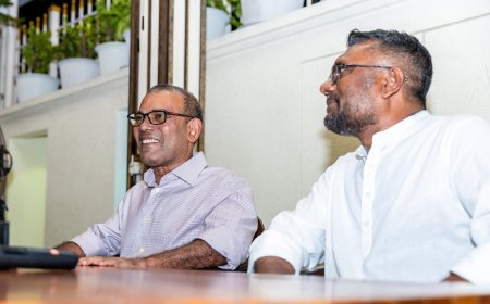 ފައްޔާޒްގެ ރިޔާސީ ކެމްޕޭނަށް ރައީސް ނަޝީދު ގުޅިވަޑައިގެންފި