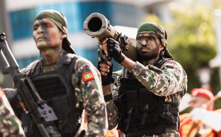 ގައުމީދުވަހުގެ ޝަރަފުގެ ހިނގާލުން މާދަމާ ހަވީރު ބާއްވަނީ