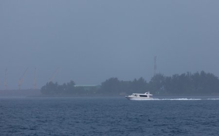 ކާށިދޫ ކަނޑަށް ހުއްޓުނު ބޯޓެއްގައި ތިބި މީހުން ސަލާމަތްކޮށްފި