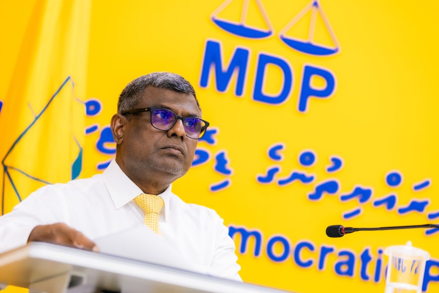 އެމްޑީޕީ މުޒާހަރާއަށް ދެމި ބެނާތައް ކެނޑީ ހުއްދައަށް އެދިފައި ވަނިކޮށް