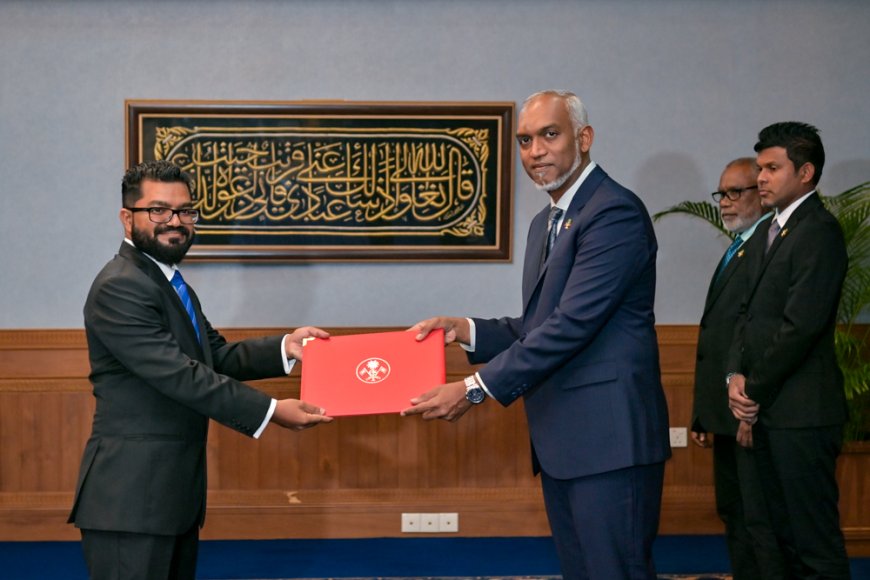 ފެނަކައިގެ ޗެއާމަނަކަށް ޝާމް އާދަމް އައްޔަންކޮށްފި