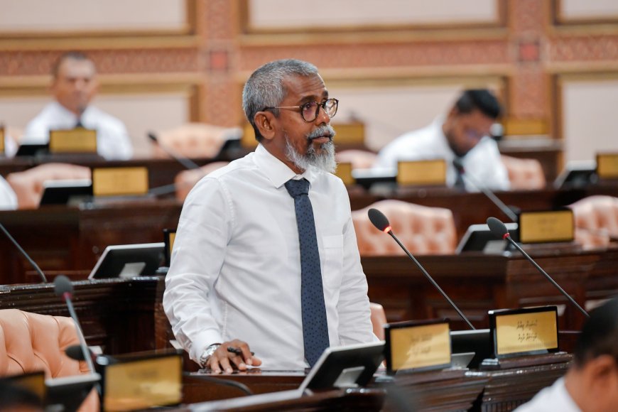 ކަންކަން ހިންގަން ނޭނގޭ ހާލު ވެރިކަމުން ފައިބަން ވެއްޖެ: މެމްބަރު ޒިޔާދު