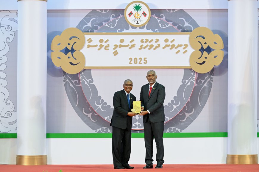 ބައި ޤަރުނަށްވުރެ ގިނަ ދުވަހު ޚިދުމަތް ކުރެއްވި ސަލީމަށް ޚާރިޖީ ހިދުމަތުގެ އެންމެ މަތިވެރި ޝަރަފު