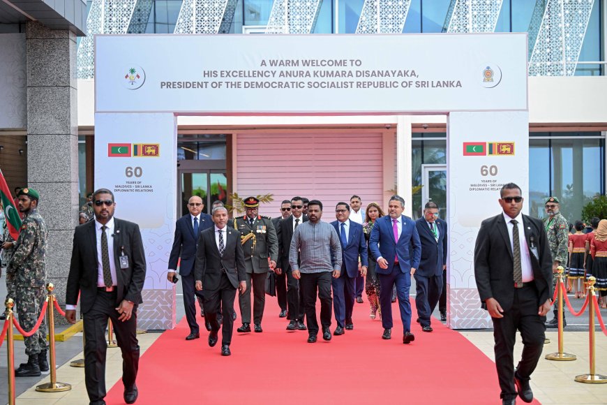 ސްރީލަންކާގެ ރައީސަށް ރަސްމީކޮށް މަރުހަބާ ކިޔައިފި