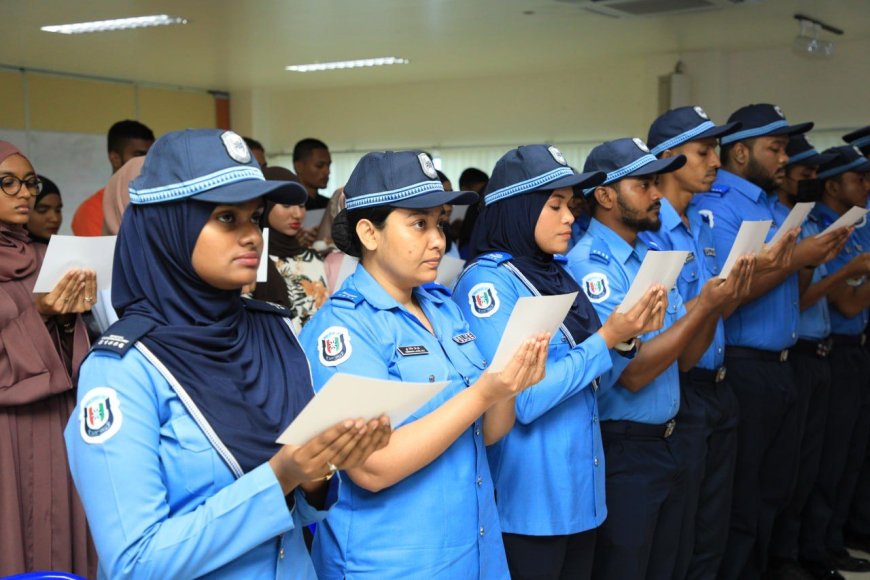 ހުވާކުރުމުގެ ރަސްމިއްޔާތުގައި މަކަރު ހެދިކަމަށް ފުލުހަަކު އެއްބަސްވެއްޖެ