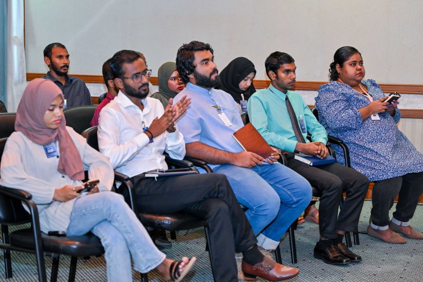ނޫސްވެރިކަމުގެ މިނިވަންކަމަށް ހުރަސް އެޅުމަށް ފަރުމާކޮށްފައިވާ ބިލު އަނެއްކާވެސް މަޖިލީހަށް