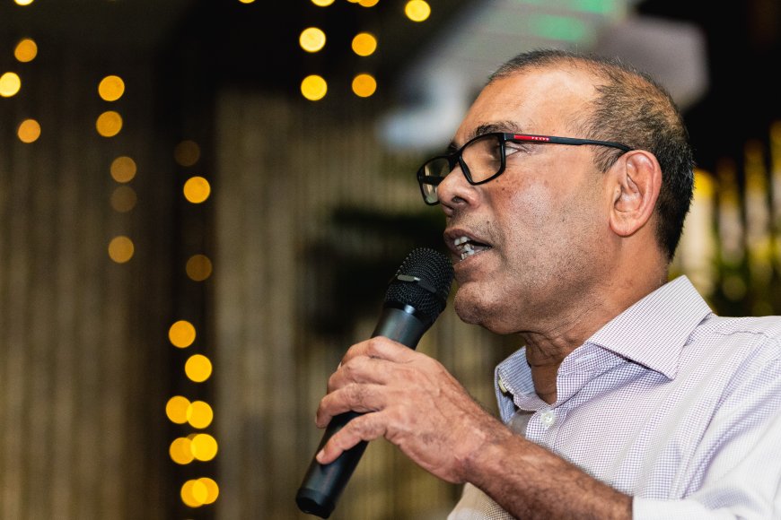 މީޑިއާ ރެގިއުލޭޓު ކުރާ ބިލު ތަސްދީގު ނުކުރުމަށް ނަޝީދު ގޮވާލައްވައިފި