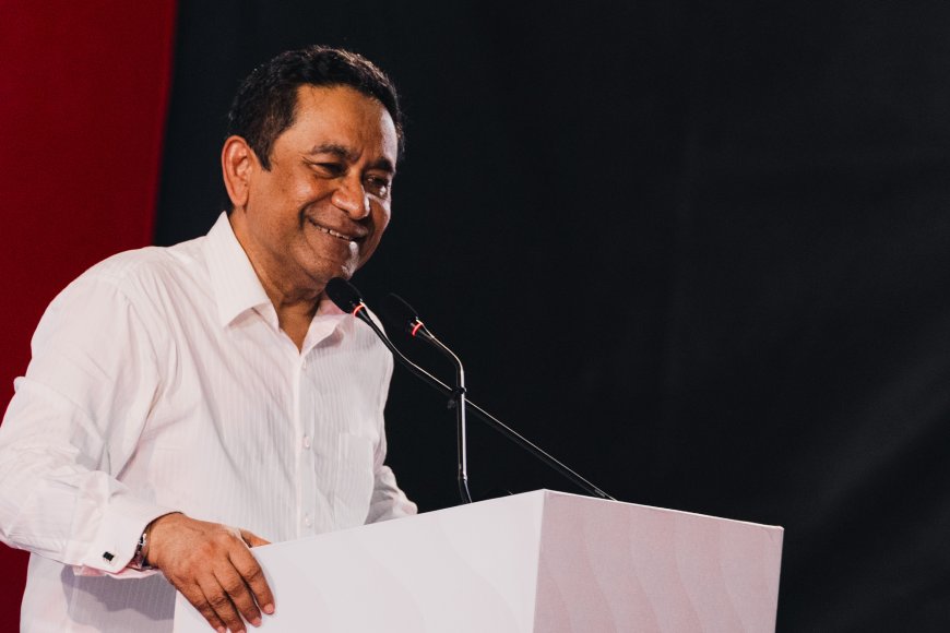 މުއާޒު އަތުގައި މުއިއްޒު ކޮމްޕްރޮމައިޒް ވާވަރުގެ އެއްޗެހި އެބަހުރި: ރައީސް ޔާމީން