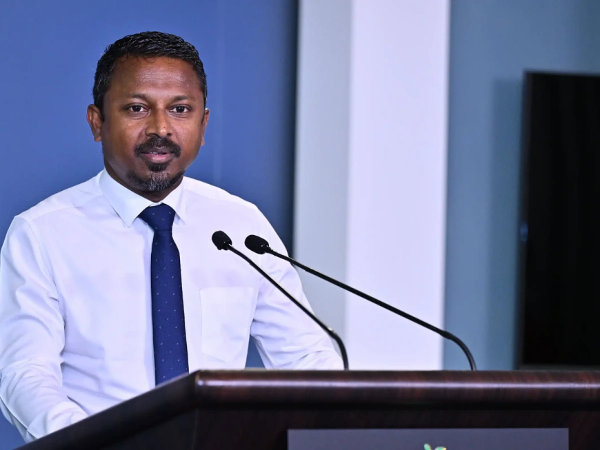 މީޑިއާ ބިލް އަނބުރާ ގެންދަންޖެހޭކަމަށް ގަބޫލެއް ނުކުރަން: އުޝާމް