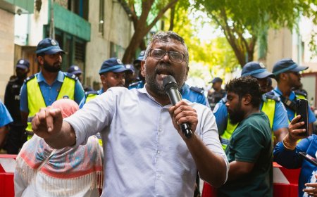 ދެ އިންތިހާބު އެއްކޮށްލަނީ ރައްޔިތުންގެ ބާރު އެއްކޮށް ކަނޑުވާލަން: ފައްޔާޒް