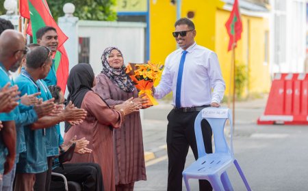ސަސްޕެންޝަނަށްފަހު ސައުދު އޮފީހަށް އައީ ހުސްގޮނޑިއެއް ހިފައިގެން