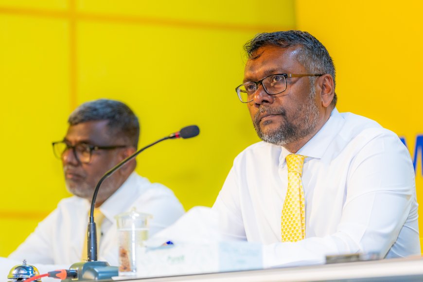 ރައީސް މުޢިއްޒުގެ ސަރުކާރާ ދެކޮޅަށް އެމްޑީޕީން މަގުމައްޗަށް ނުކުންނަން ނިންމައިފި
