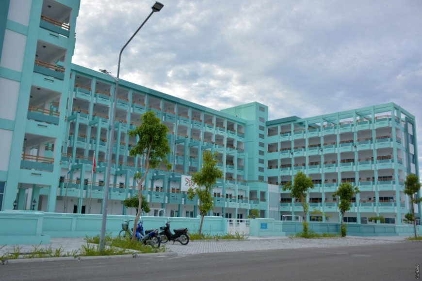 ރެހެންދި ސްކޫލުގައި ފުލުހުން  ހަރަކާތްތެރިވަނީ