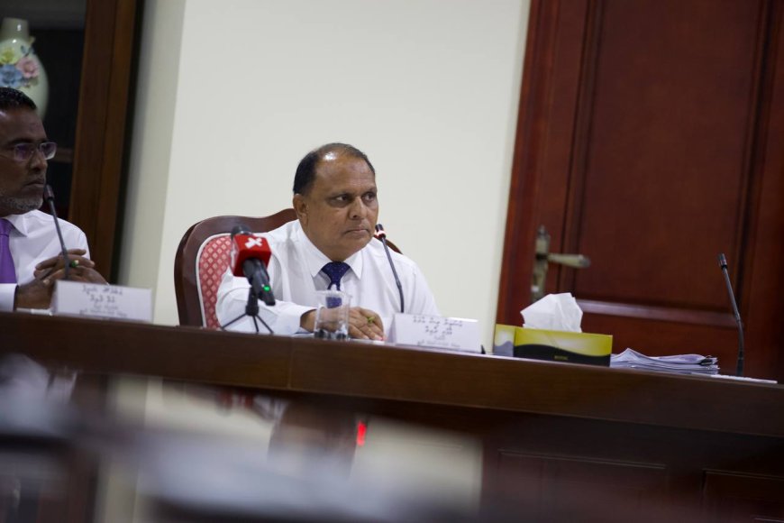 ކޮންޓްރޯލް ބިލު ރިޕޯޓު ފާސްކޮށްފި, ސަރުކާރު މެންބަރުން ބުނީ ހަޖަމްކޮށްލާށޭ
