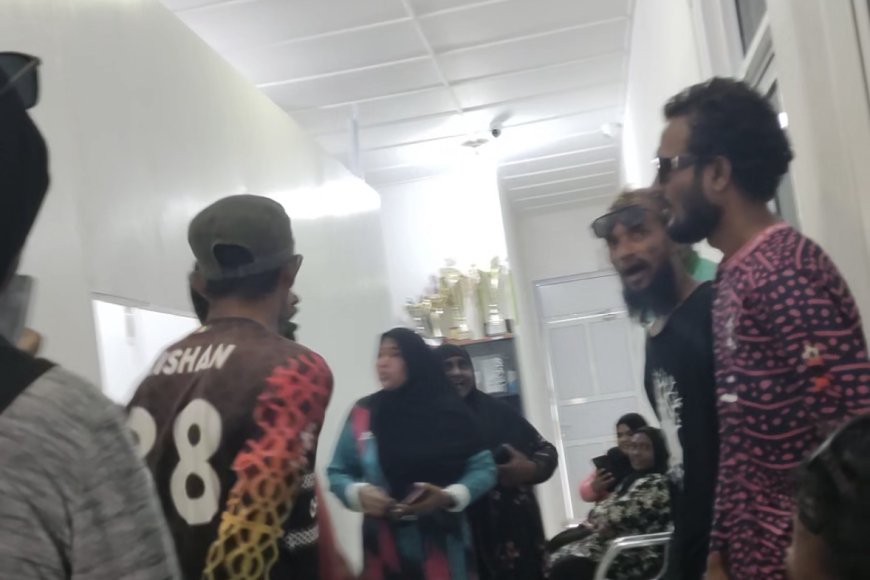 ހައުސިންގް ޔުނިޓް ލިބޭ ފަރާތްތަކުގެ ދާއިމީ ލިސްޓް ނުލިބި ލަސްވުމުން ތުޅާދޫގައި މުޒާހަރާ ކުރަނީ
