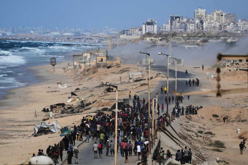 Palestinians Begin Returning to Gaza as Israel and Hamas Agree to Ceasefire Deal