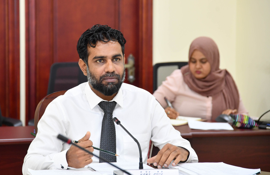 ރިޒާގެ ބަދަލުގައި މަޖިލީހުން ޖޭއެސްސީއަށް ހުސްނީ