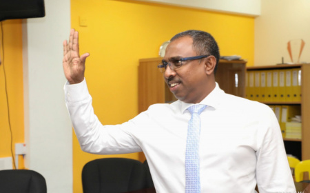 މާލޭގެ މޭޔަރުކަމަށް ރައީސް ނަޝީދުގެ ތާއީދު އަލީ އާޒިމަށް
