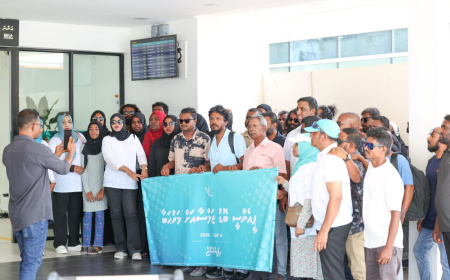މިލިއަނުން ހަރަދުކޮށް މީހުން ޖަމާކޮށްގެން ރައީސް ބޭނުންފުޅުވަނީ ރެކޯޑު ހަދަން