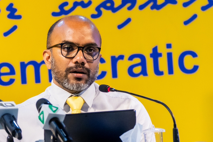 ޕީއެންސީ ސަރުކާރުން އިގްތިސާދީ އަނދަވަޅަކަށްް ރާއްޖެ ވައްޓާލީ ސަލާމަތް ކުރެވެން އޮއްވާ: އަމީރު