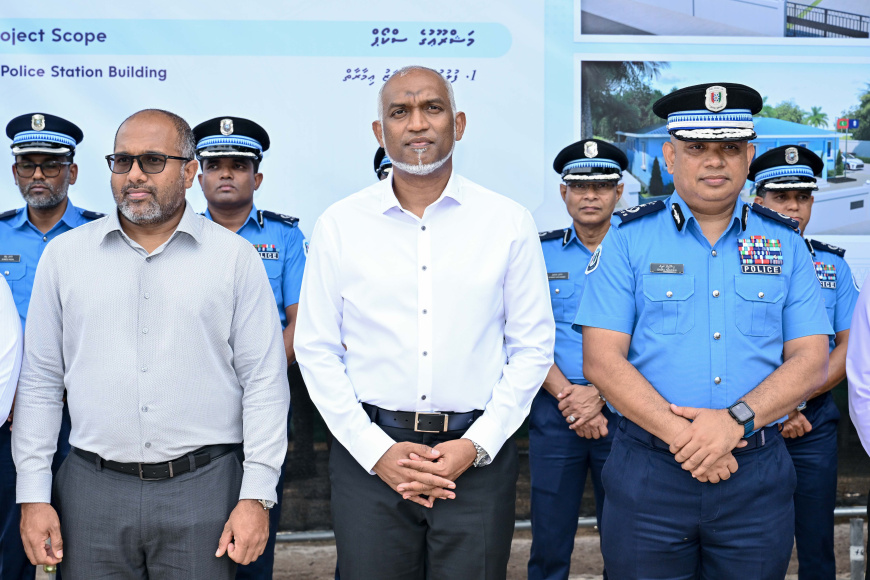 ރައީސް މުޢިއްޒާއި އިހުސާނަށް ކުރެވޭ ތުހުމަތުތައް ތަހުގީގު ކުރުމުގެ ވިސްނުމެއްނެތް: ފުލުހުން
