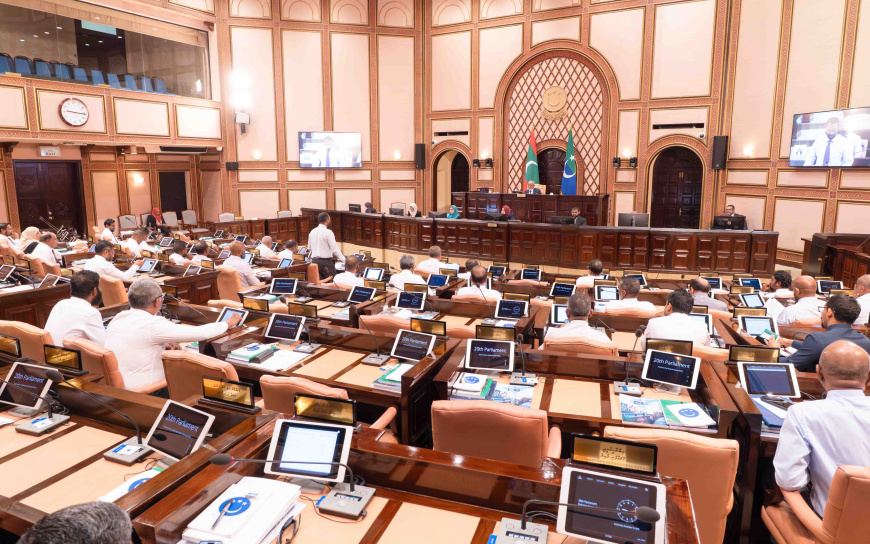 Committee Upholds Amendment Allowing Immediate Loss of Parliamentary Seats