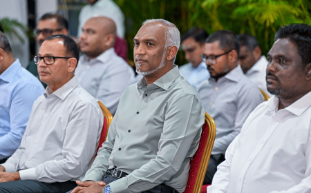 "ރައީސްގެ ކެބިނެޓުގައި ތިއްބެވީ އިހުލާސްތެރި ބައެއް ނޫން"