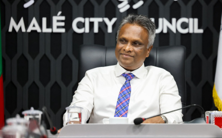 މޭޔަރުގެ މައްޗަށް ބޮޑެތި ތުހުމަތުތަކެއް ކުރެވޭ ބިމުގެ މައްސަލަ ފެށުމާއެކު ޕީއެންސީން ކޯރަމް ގެއްލުވާލައިފި