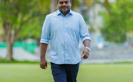 ޕީއެންސީގެ އައްޑޫ މޭޔަރު ޓިކެޓް ރައީސް މުޢިއްޒުގެ ކެނޑިޑޭޓް މުޝްރިފަށް ދީފި