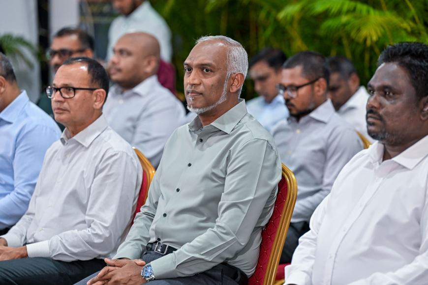 "ރައީސްގެ ކެބިނެޓުގައި ތިއްބެވީ އިހުލާސްތެރި ބައެއް ނޫން"