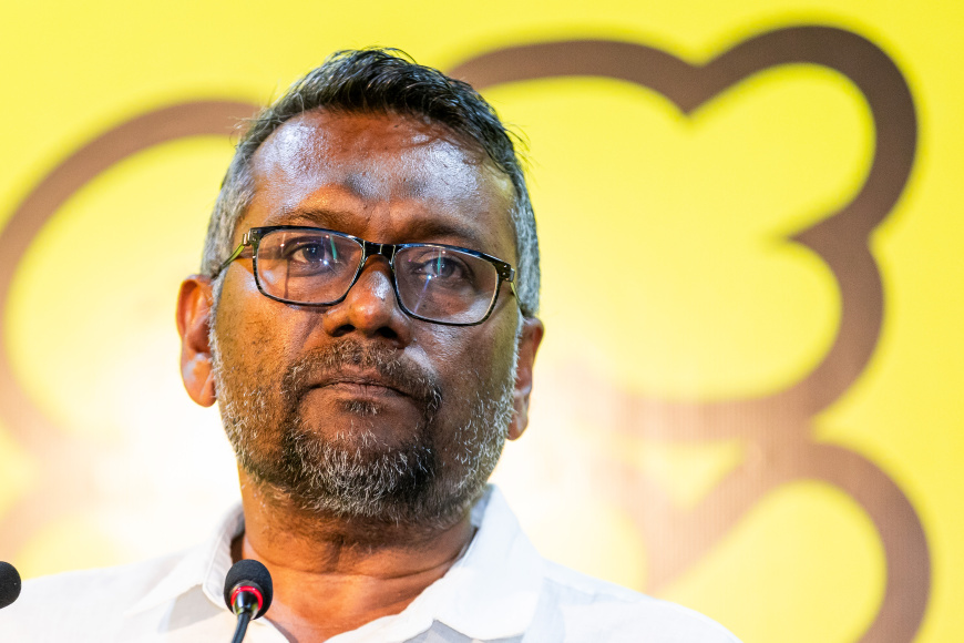 ދަރަނި ދައްކާނެ ޕްލޭނެއް ނެތި، ބޭރު މީހުންނަށް ބިން ވިއްކަން އުޅޭ ކަމުގެ ތުހުމަތު!