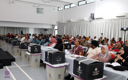 ފެންނަ ނުފެންނަ ވޯޓަށް އިލެކްޝަނުން ތައްޔާރުވާން ފަށައިފި