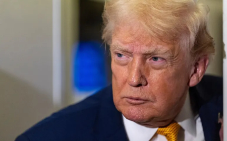 Trump Says US ‘Ready to Help’ as Iran Protests Intensify