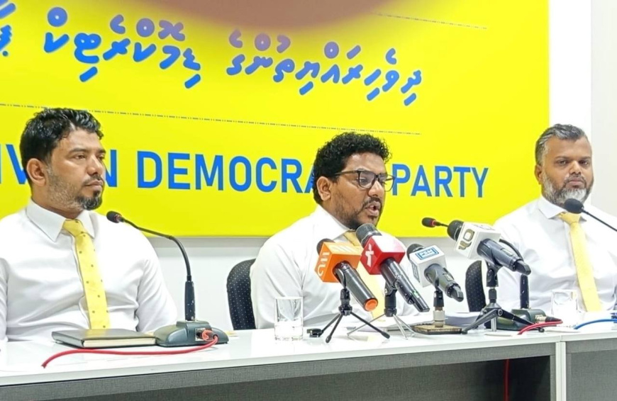 ތަރައްގީއަށް ހުރަސްއަޅަނީ ކައުންސިލްތަކުން ކަމަށް ރައީސް ވިދާޅުވި ވިދާޅުވުން އެމްޑީޕީން ކުށްވެރިކޮށްފި