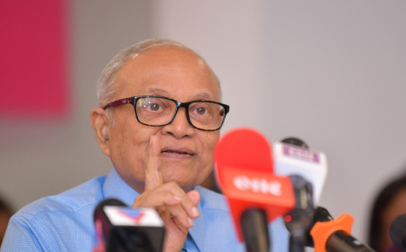 ފަލަކީ ހިސާބުތަކަށް ބިނާކޮށް މާދަމާއަކީ މުލަރޯދަ ދުވަސް ކަމަށް މައުމޫން އިޢުލާން ކުރައްވައިފި