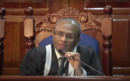 އަތޮޅު އޮފީސް ހެދުން ގާނޫނު އަސާސީގެ 8 ވަނަ ބާބާއި ހިލާފް: ސުއޫދު