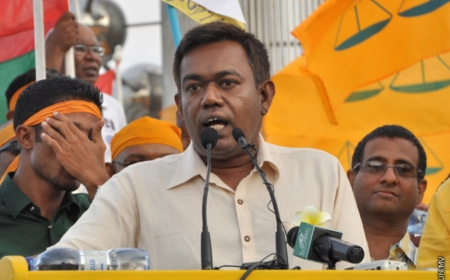 ސަރުކާރުތަކަށް މަޖިލިސްގެ ކޮންޓްރޯލް ލިބުނަސް ރައްޔިތުންނަށް ހެވެއް ނޯންނާނެ: އިބުރާ