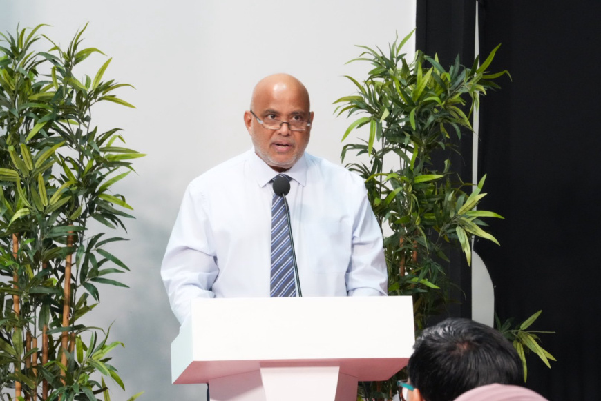 ދަރިވަރުންނަށް ފައިސާ ދޫކުރުން ލަސްވަނީ ޔުނިވާސިޓީތަކުން އިންވޮއިސް ފޮނުވުން ލަސްވާތީ: ހައިދަރު