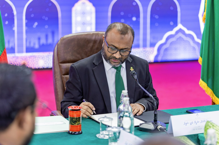 ހަނގުރާމަ ކުރާތީ ކަމަށް ބުނެ ދަތުރު ކެންސަލް ކުރި އުމްރާ ގުރޫޕް ސަސްޕެންޑުކޮށްފި