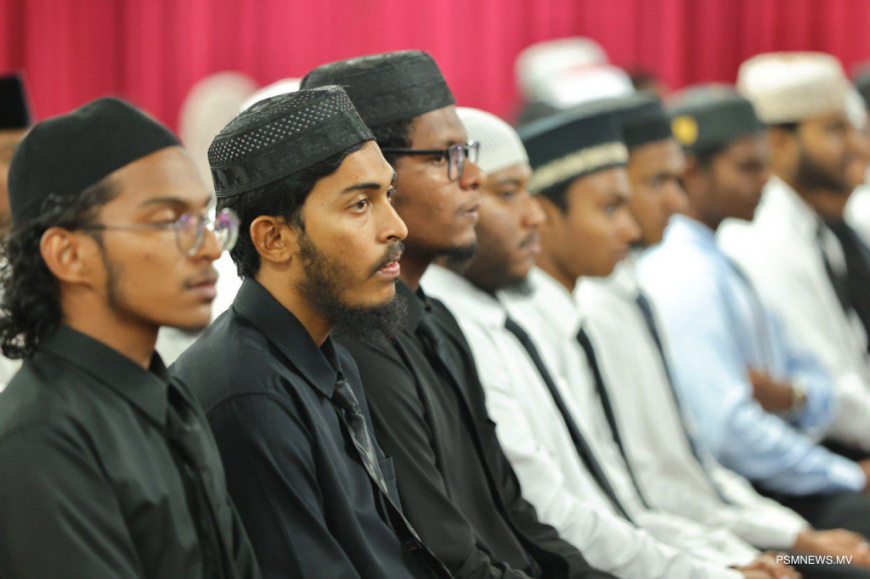 މާލޭގެ ހުރިހާ މިސްކިތެއްގައި މިއަދު ހުކުރު ނަމާދު ކުރާނީ ޒުވާން ހަތީބުން