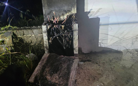 ގައްދޫ ވޯޓުއަޅާ މަރުކަޒު ކައިރީގައި ހުރި ކަރަންޓު ފޮއްޓެއްގައި އަލިފާން ރޯވެއްޖެ