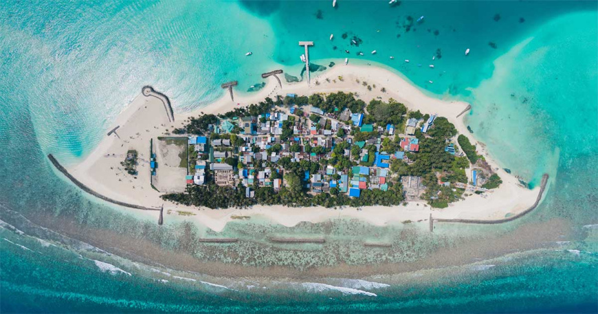 އޮޔާދިޔަ ދެކުއްޖަކު ސަލާމަތްކުރަން މަސައްކަތްކުރި މީހަކު ނިޔާވެއްޖެ
