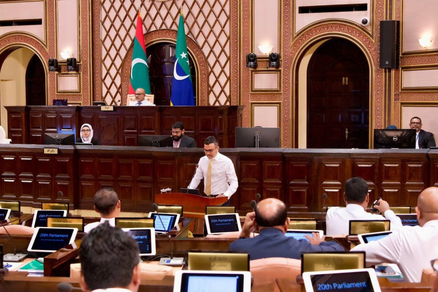 މިސަރުކާރުން ދަރަނި ނަގައިގެން ކުރާ ކަމެއް ފެންނާކަށް ނެތް: ނާޒިލް