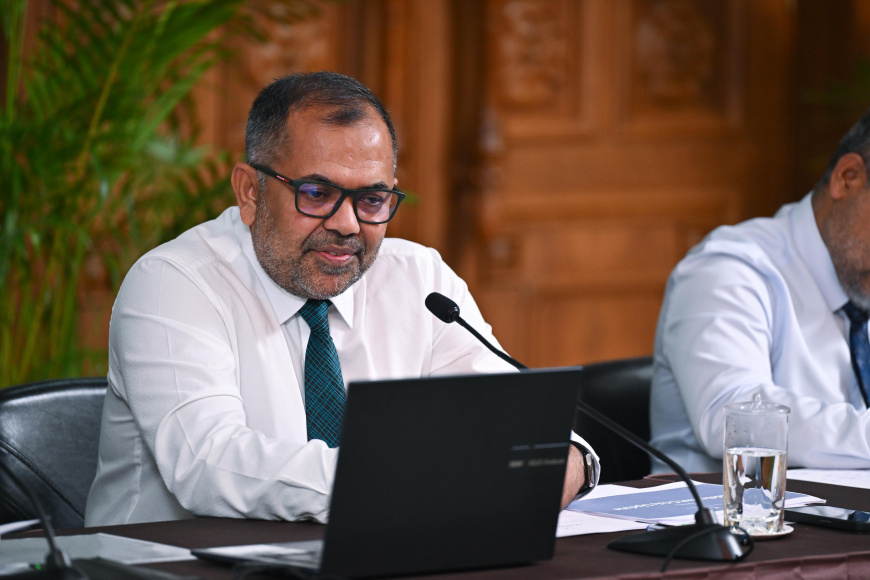 13،000 އަށްވުނެ ގިން މުވައްޒަފުންގެ ވަޒީފާ ގެއްލިދާނެ: ޒަމީރު