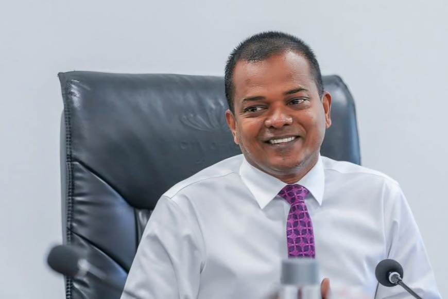 ރައީސް ނަޝީދާއި ފަޔާ އަށް އައްޑޫ މޭޔަރު ނިޒާރު ތާއީދު ކުރައްވައފި