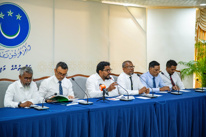 އެމްޑީޕީ ޕީޖީ ގްރޫޕްގެ ގިނަ މެންބަރުންގެ އިތުބާރު ޕީއެންސީ މިނިސްޓަރުންނަށް!
