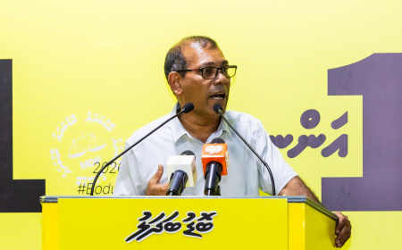 މުއިއްޒުގެ ސަރުކާރުން ޒާތީ ދިރިއުޅުމުގެ ތެރެއަށް ވަންނަނީ ހައްދެއް ހުދޫދެއް ނެތި: ނަޝީދު